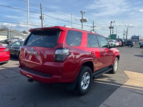 Used 2017 Toyota 4Runner SR5 Premium image 7