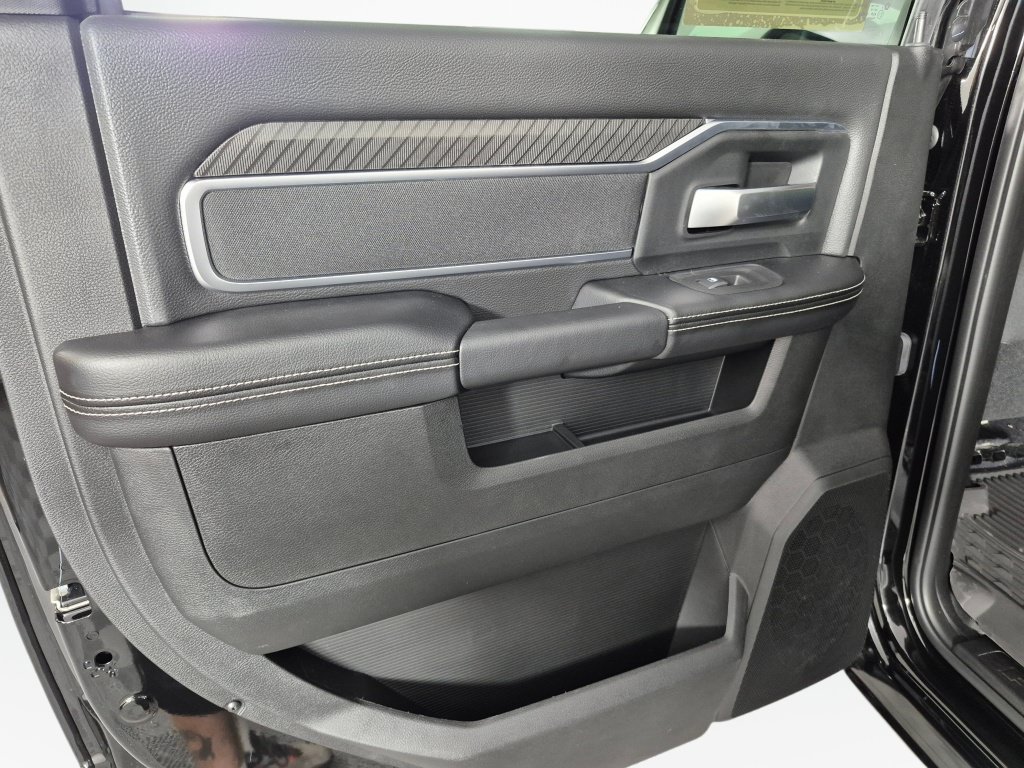 New 2026 RAM 2500 Big Horn AWD/4WD image 33