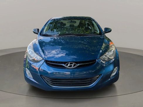 Used 2013 Hyundai Elantra GLS w/ Preferred Pkg image 2