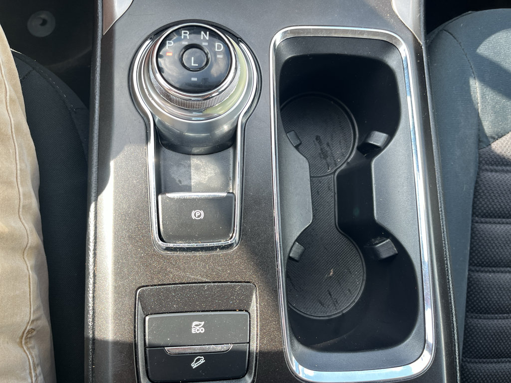 Used 2018 Ford Fusion SE FWD image 24