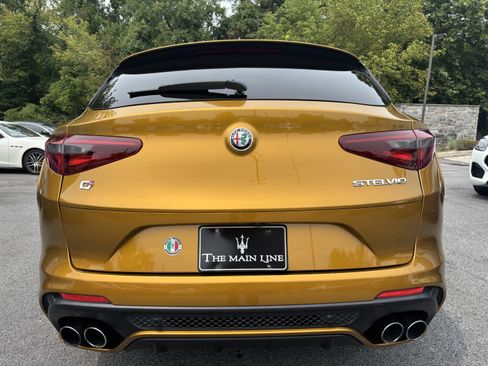Used 2022 Alfa Romeo Stelvio Quadrifoglio w/ Active Assist Plus Package AWD/4WD image 4