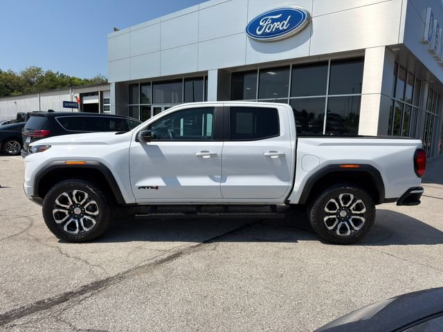 Used 2024 GMC Canyon AT4 w/ Canyon Safety Plus Package AWD/4WD image 4