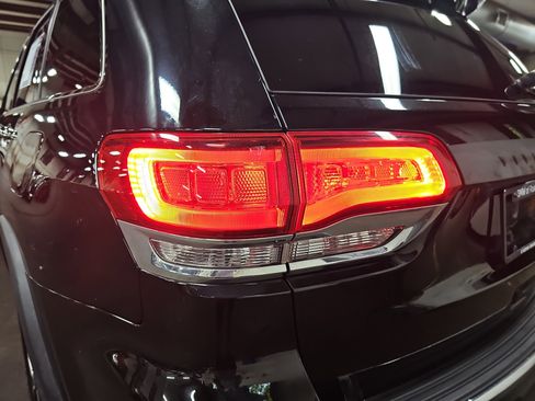 Used 2020 Jeep Grand Cherokee Limited w/ Trailer Tow Group IV RWD image 35