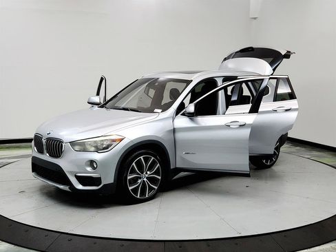 Used 2017 BMW X1 sDrive28i image 9
