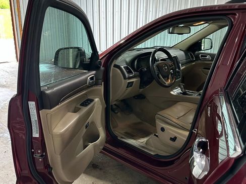 Used 2016 Jeep Grand Cherokee Overland image 8