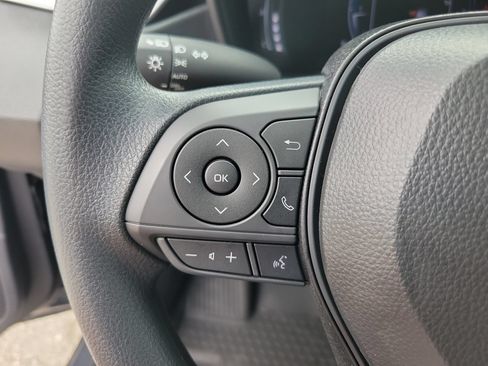 Used 2026 Toyota Corolla LE FWD image 19