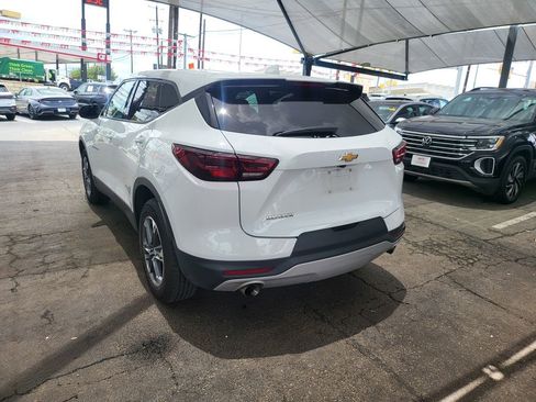 Used 2025 Chevrolet Blazer LT FWD image 9