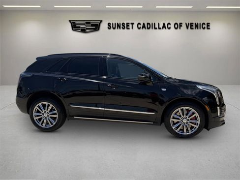 Certified 2023 Cadillac XT5 Sportv w/ LPO, Floor Liner Package AWD/4WD image 2