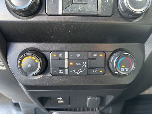 Used 2022 Ford F250 XL w/ Power Equipment Group AWD/4WD image 37