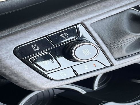 Used 2025 Kia Sportage EX FWD image 36