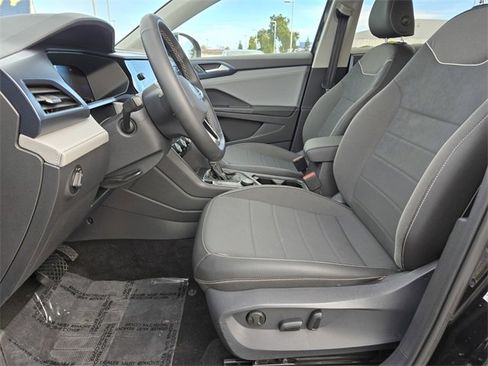 Used 2024 Volkswagen Taos SE image 19