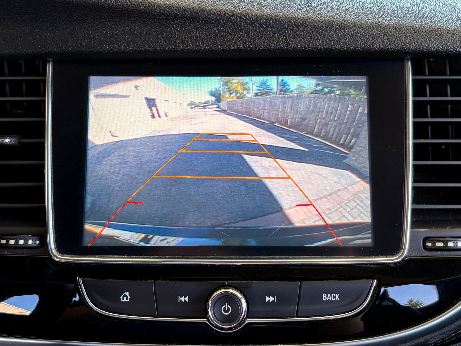 Used 2017 Buick Encore Preferred FWD image 17