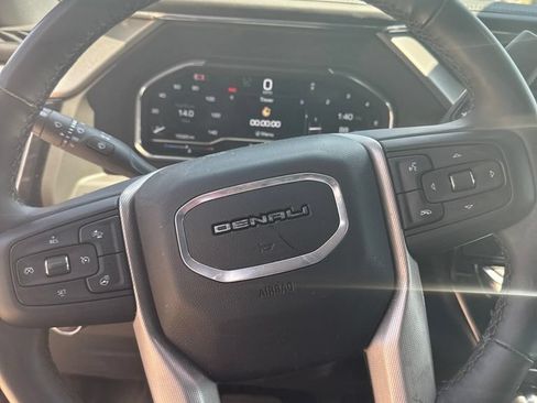 Used 2025 GMC Sierra 2500 Denali w/ Denali Reserve Package AWD/4WD image 10