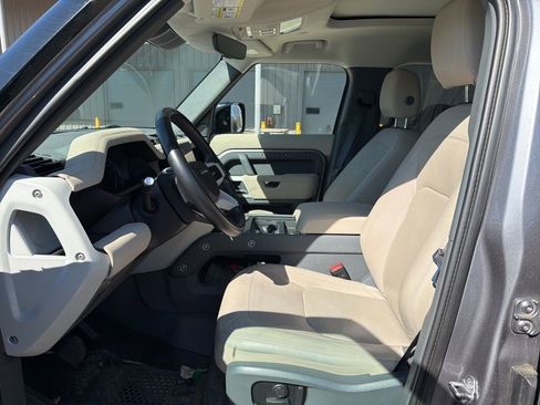 Used 2023 Land Rover Defender 110 SE image 16