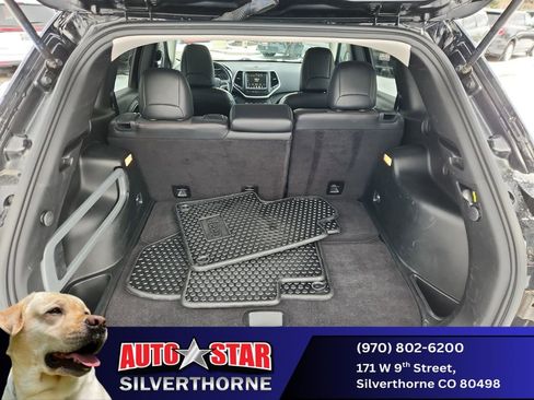 Used 2018 Jeep Cherokee Trailhawk w/ Cold Weather Group image 20