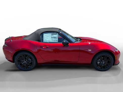 New 2026 MAZDA MX-5 Miata Club w/ Interior Package RWD image 6
