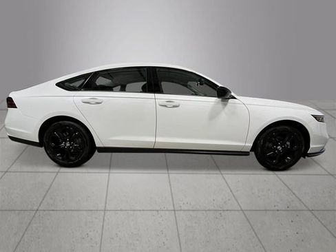 New 2025 Honda Accord SE image 7