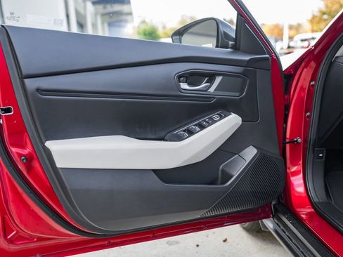 New 2025 Honda Accord SE image 28