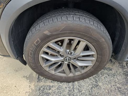 Used 2024 Nissan Rogue S AWD/4WD image 6