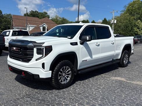 Used 2022 GMC Sierra 1500 AT4 AWD/4WD image 3