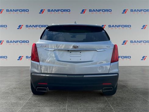 Used 2018 Cadillac XT5 Luxury image 4
