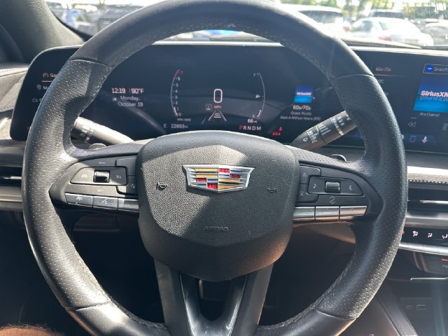 Used 2025 Cadillac XT4 Sport FWD image 14