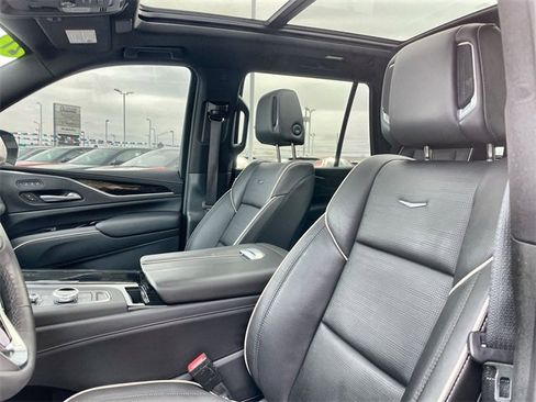 Used 2021 Cadillac Escalade Sport w/ Driver Assist Tech Package image 11