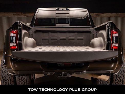 Used 2023 RAM 3500 Limited image 9