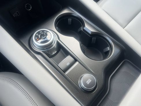 New 2026 Ford Explorer Active w/ Active Comfort Package RWD image 8