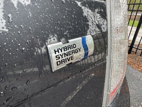 Used 2013 Toyota Prius Two FWD image 3