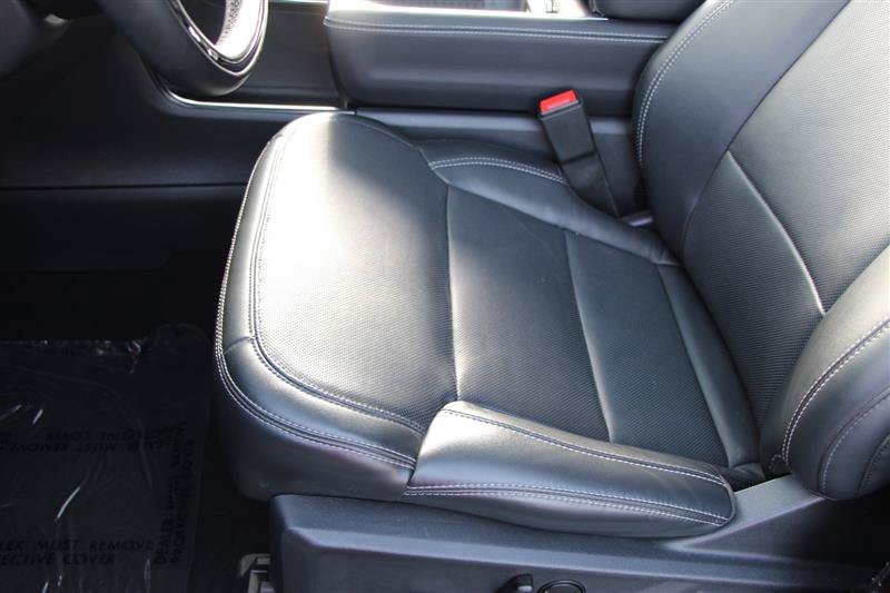 Used 2025 Ford Expedition Max Platinum w/ Driver's Package AWD/4WD image 26