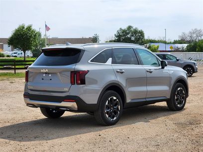New 2026 Kia Sorento S w/ S Panoramic Sunroof Package