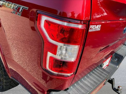 Used 2018 Ford F150 XLT w/ Equipment Group 302A Luxury AWD/4WD image 25