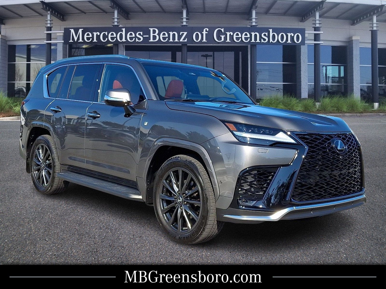 Used 2025 Lexus LX 700h F Sport w/ Accessory Package (Z1) AWD/4WD image 1