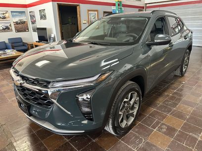 New 2026 Chevrolet Trax LT w/ Driver Confidence Package