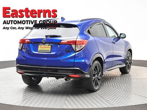 Used 2022 Honda HR-V Sport image 5