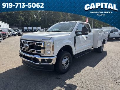 New 2025 Ford F350 XL w/ XL Chrome Package