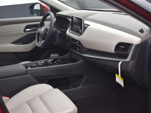 New 2026 Nissan Rogue SV w/ SV Premium Package image 6