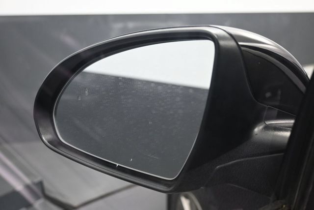 Used 2018 Kia Optima S FWD image 5