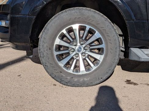 Used 2016 Ford Expedition EL XLT w/ Equipment Group 202A image 8