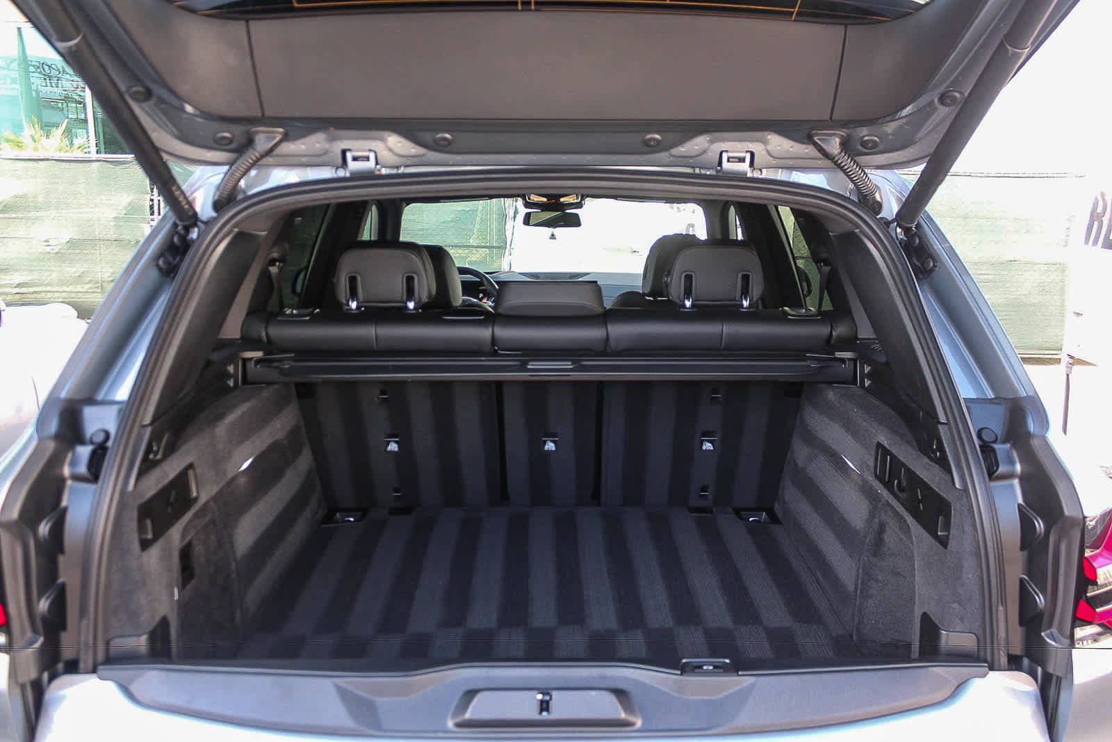 Used 2026 BMW X5 sDrive40i w/ Premium Package RWD image 27