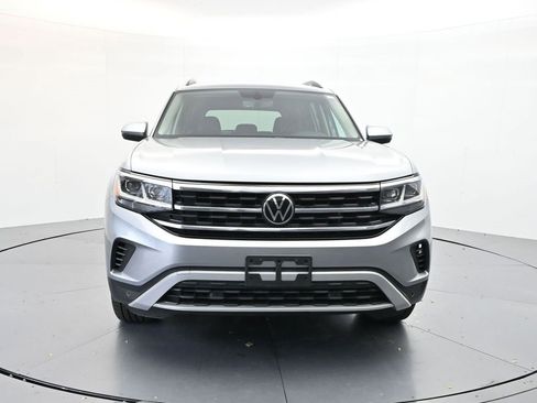 Used 2023 Volkswagen Atlas SE image 2