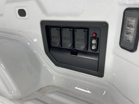 New 2025 Chevrolet Silverado EV LT image 17