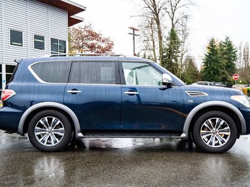 Used 2018 Nissan Armada SL w/ Moonroof Package image 2