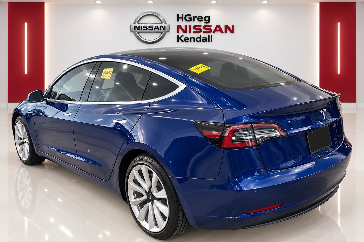 Used 2019 Tesla Model 3 Standard Range Plus RWD image 2