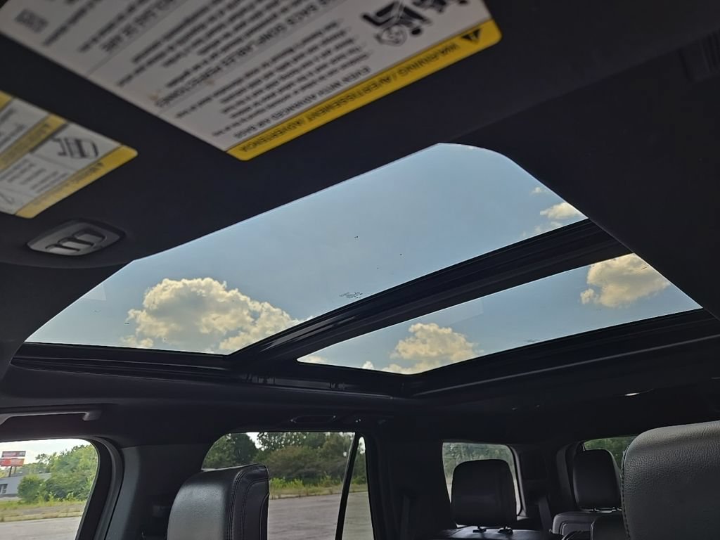 Used 2020 Ford Expedition Limited RWD image 16