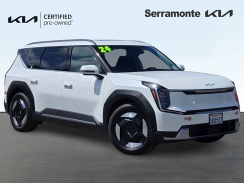 Certified 2024 Kia EV9 Wind AWD/4WD image 1