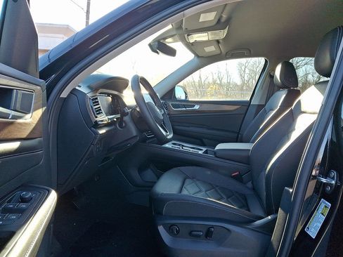 New 2026 Volkswagen Atlas SE image 6