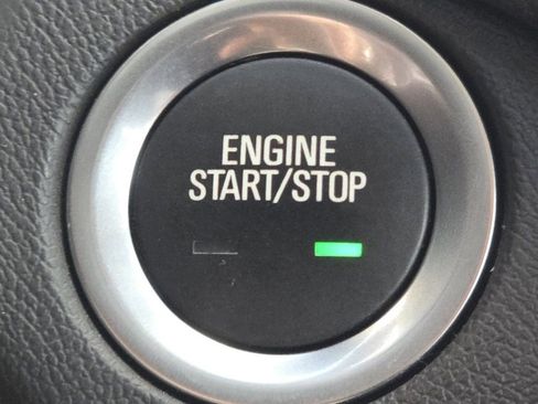 Used 2024 Chevrolet Equinox LT AWD/4WD image 32