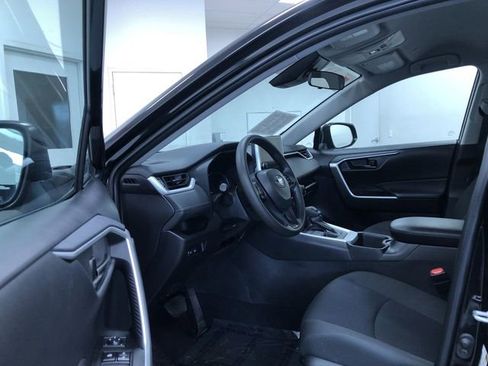 Certified 2025 Toyota RAV4 LE image 10